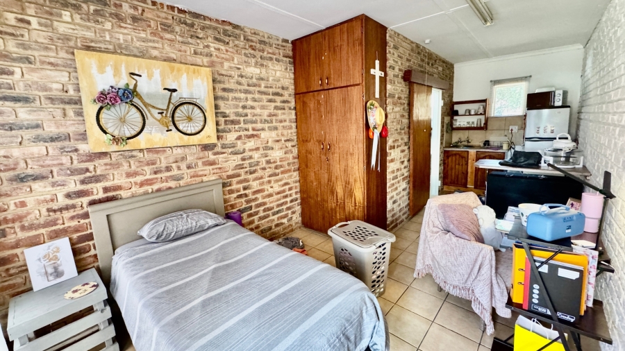 11 Bedroom Property for Sale in Die Bult North West